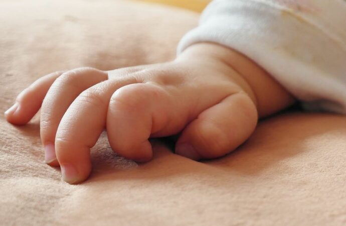 Труп немовляти у поліетиленовому пакеті знайшли двоє підлітків